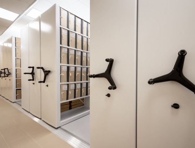 Мобильные стеллажи для документов в коробах